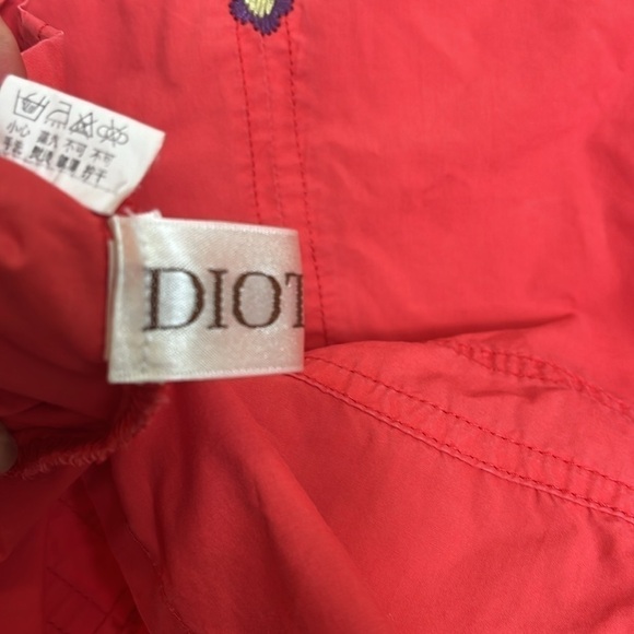 DIOTIMA, cap sleeve, embroidered, red top, SIZE S. GUC. - Picture 9 of 9